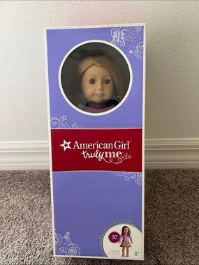 American Girl Doll Truly Me #37 in original box & outfit Pink Dress blue shoes